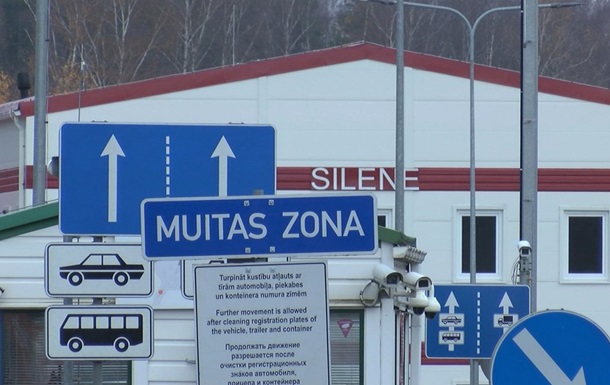 Латвія закрила один із двох прикордонних переходів на кордоні з Білоруссю