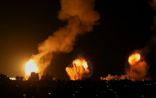 Армія Ізраїлю заявила про 450 уражених цілей ХАМАС в секторі Гази