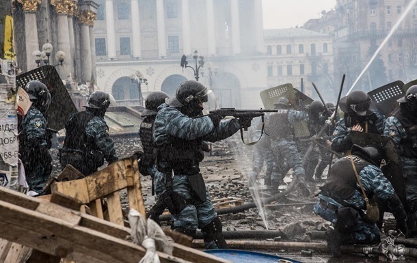 Підсумки 4.10: Кінець справи Майдану і бій у Криму