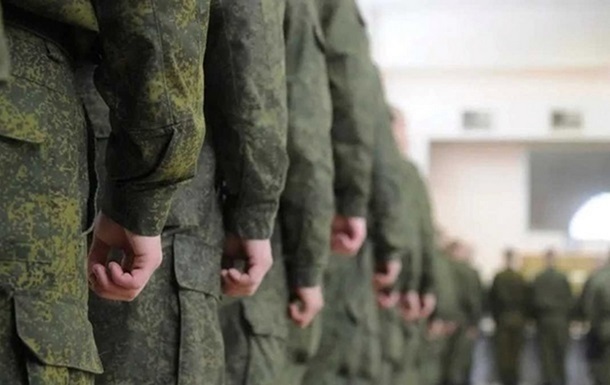 РФ готує чистки у  військкоматах  через провал мобілізації в Криму - ЦНС