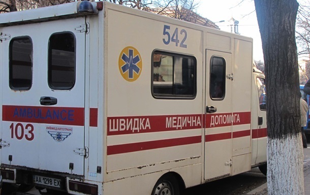 Росіяни вдарили по Харкову: пошкоджено електромережу, є поранена