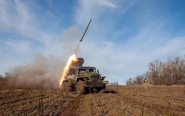 “Азовці” артилерією ліквідували окупантів у лісі