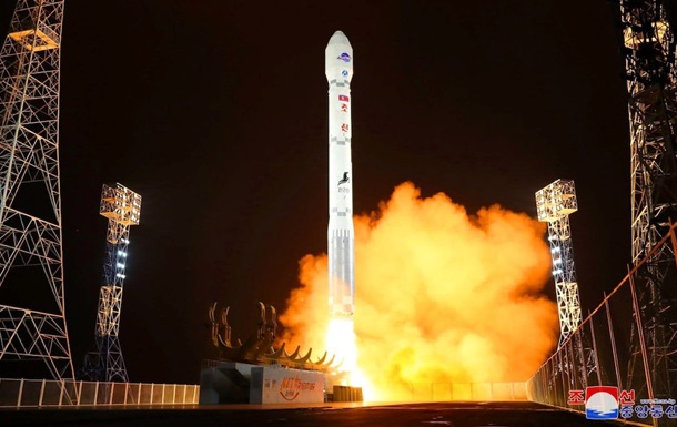 Північна Корея запустила перший супутник-шпигун