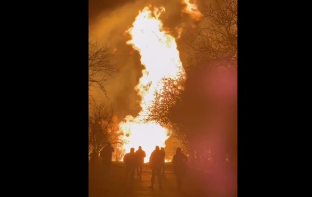 Херсон під масованим вогнем, спалахнули пожежі