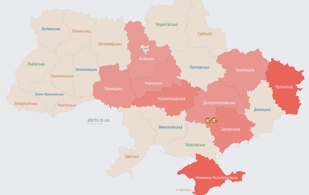 Повітряна тривога оголошена у багатьох областях України