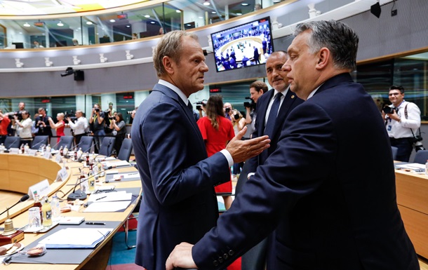 Уряд Орбана відверто перейшов на російські позиції - Туск