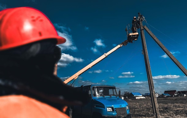 Енергетики стабілізують роботу мереж після атаки на Київщину