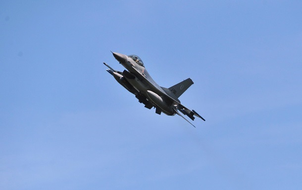F-16 розбився біля Південної Кореї - ЗМІ