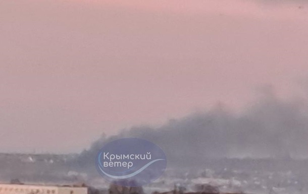 У Криму спалахнула пожежа на аеродромі - соцмережі