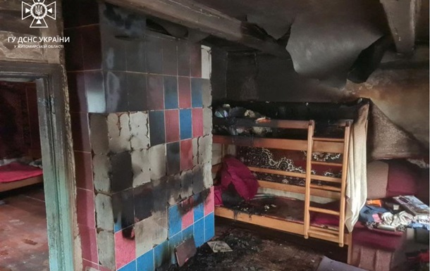 Внаслідок пожежі на Житомирщині загинули маленькі діти