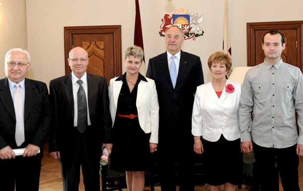 З Латвії видворили 82-річного голову Латвійсько-російської асоціації