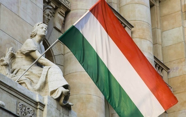 ЗМІ: Угорщина передумала блокувати €5 млрд військового фонду ЄС для України