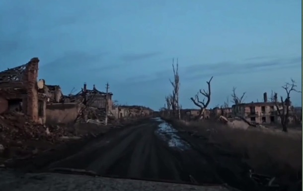 З явилося відео зі знищеного росіянами Соледара
