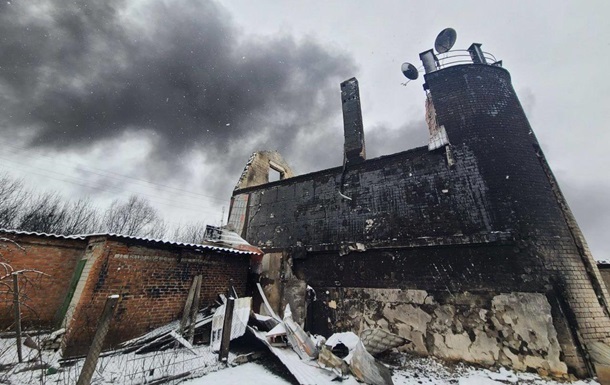 На Харківщині намагаються не допустити потрапляння нафтопродуктів у річку