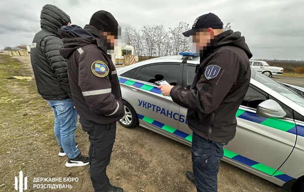 На Миколаївщині затримали посадовця Укртрансбезпеки, який вимагав хабарі 