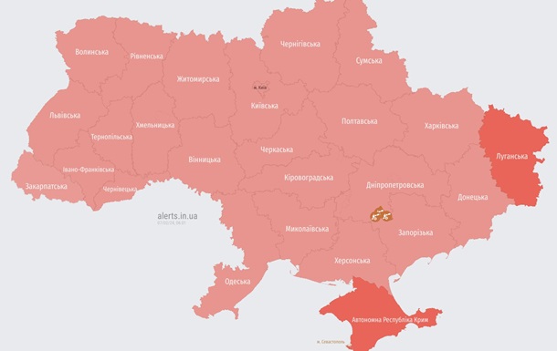 По всій Україні оголошено повітряну тривогу - ворог атакує ракетами