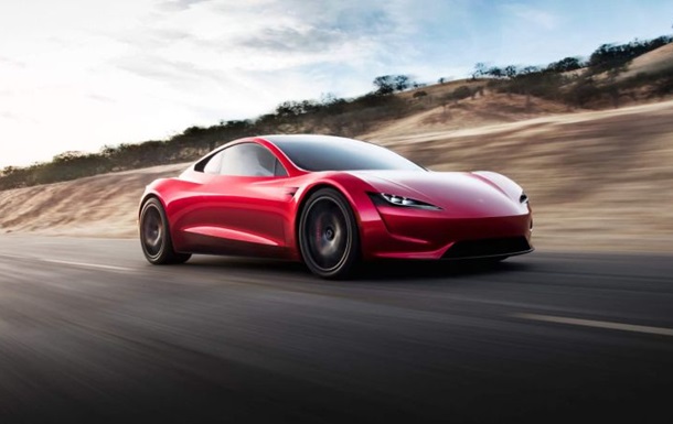 Tesla обіцяє розпочати постачання моделі Roadster в наступному році