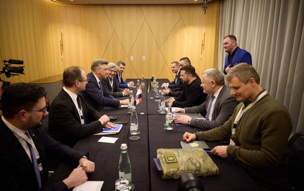 Зеленський обговорив із прем єром Хорватії спільне виробництво зброї