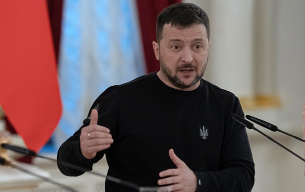 Зеленський заявив, що тези про його нелегітимність з травня проплачує РФ