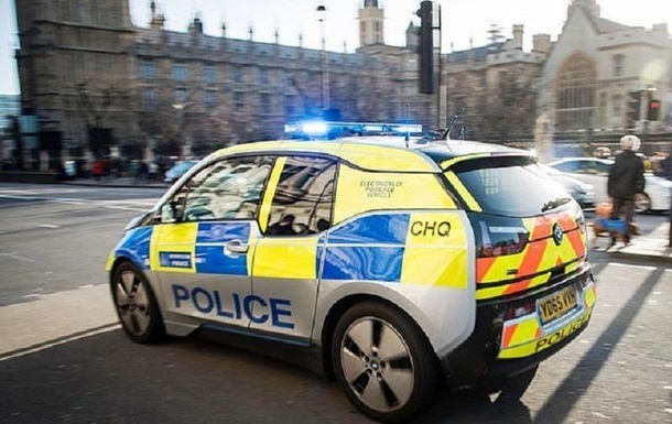 У Лондоні чоловік поранив двох людей з арбалета