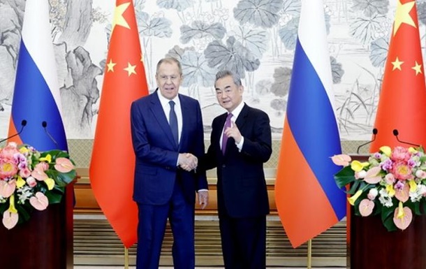 Китай вимагає участі Росії у Саміті миру
