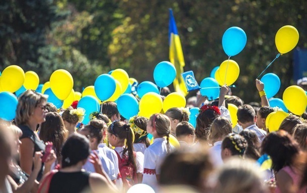 Понад чверть українців чекають, що 2024 рік стане більш мирним - опитування