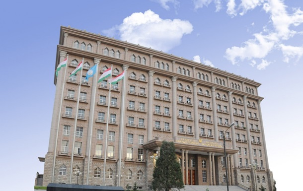 Таджикистан застеріг громадян від поїздки до РФ