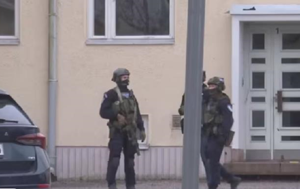 У Фінляндії під час стрілянини у школі постраждали троє людей