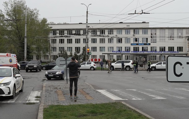 Удар по Чернігову: пошкоджено будівлю університету