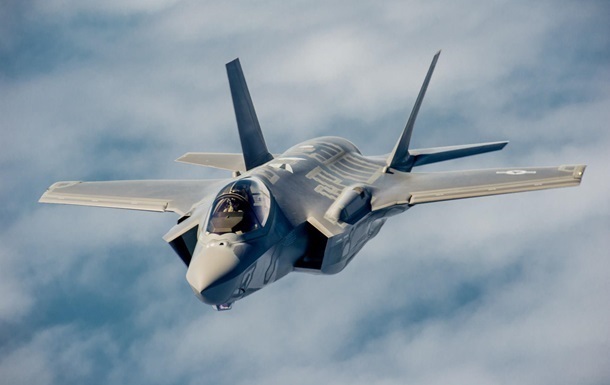 Залучили 100 бойових літаків: США і Південна Корея проводять навчання