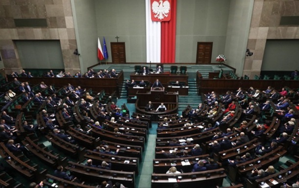 Сейм Польщі схвалив зміни до закону про допомогу біженцям з України