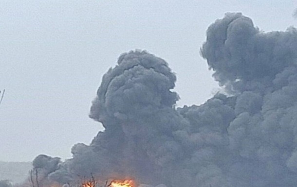 У Криму прогриміли вибухи - соцмережі