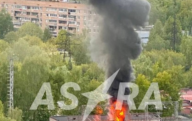 У Росії сталася пожежа на території в/ч ФСБ і військового заводу