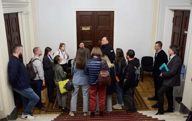Журналістам відкрили допуск до Верховної Ради