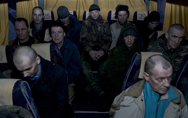 Живут как в санатории . Фотографии Либеровы о пленных РФ в Украине.